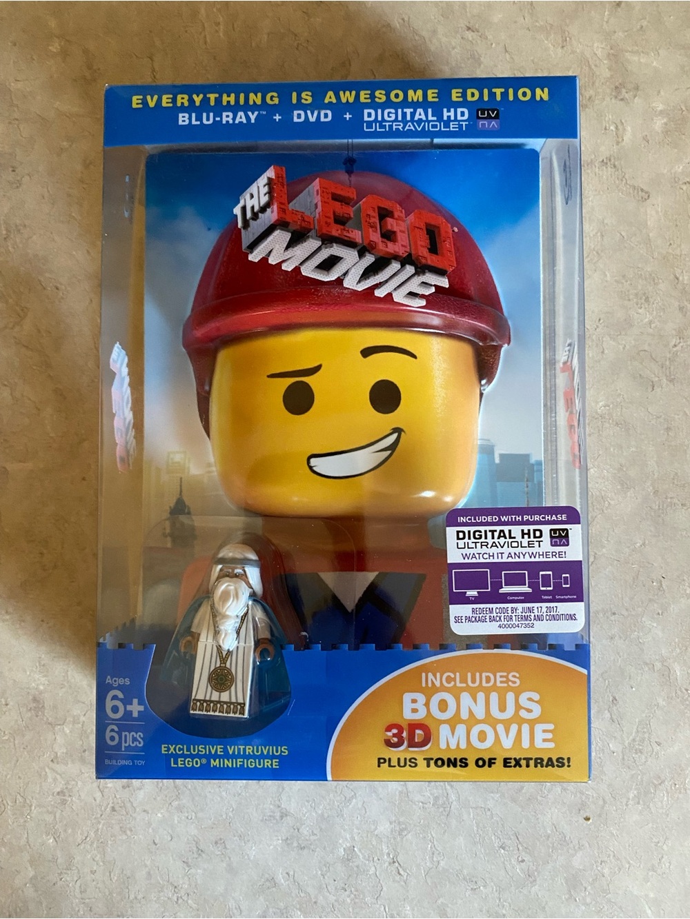 New/Sealed The Lego Movie Blu-ray DVD Bonus 3D With Vitruvious Lego Mini Figure
